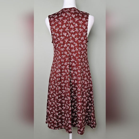NWOT Fortune + Ivy Women's Burgundy Floral Flowy Sleeveless Midi Dress, SMALL - Picture 4 of 10